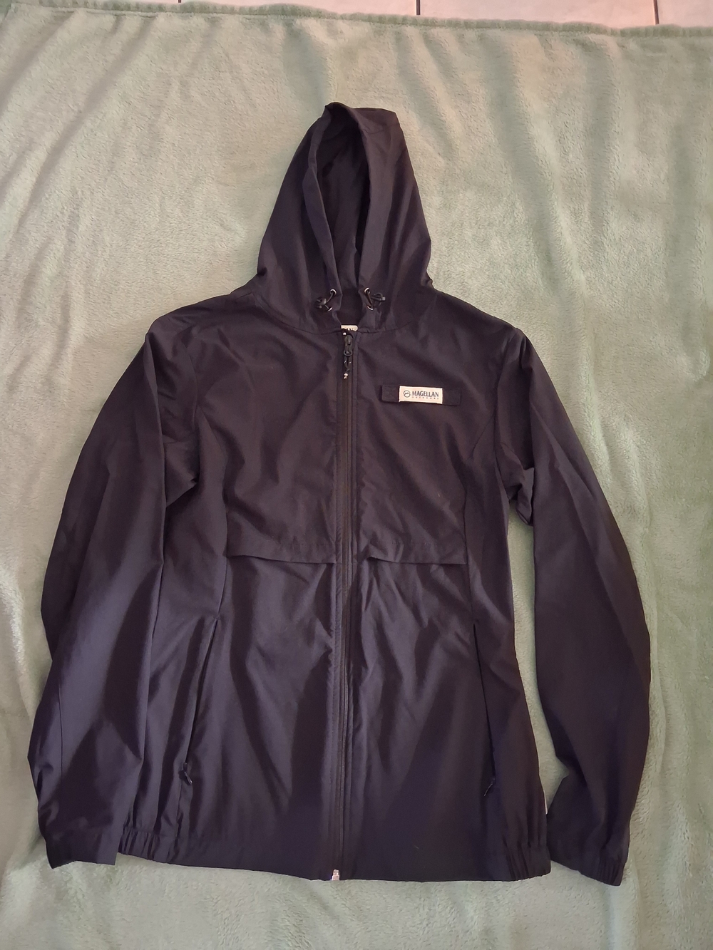 Magellan Outdoors Black Hooded Windbreaker Jacket